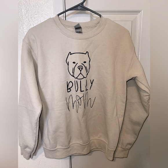 Bully Mom Crew Neck - Picture 2 of 3